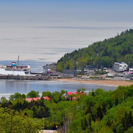 Auberge Sur Mer Charlevoix Saint-Siméon Exteriör bild
