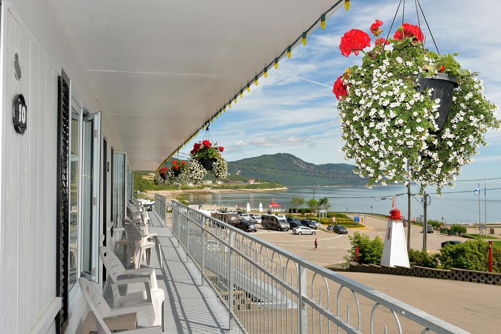 Auberge Sur Mer Charlevoix Saint-Siméon Exteriör bild