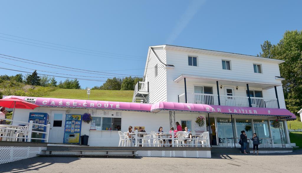 Auberge Sur Mer Charlevoix Saint-Siméon Exteriör bild
