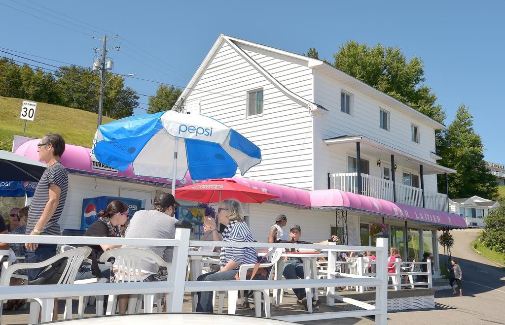 Auberge Sur Mer Charlevoix Saint-Siméon Exteriör bild